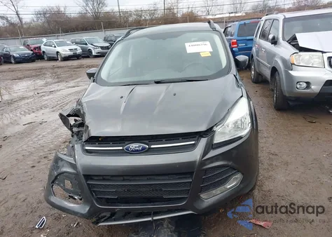 2015 Ford Escape Se z USA, uszkodzony, nr VIN 1FMCU9GX4FUB27629